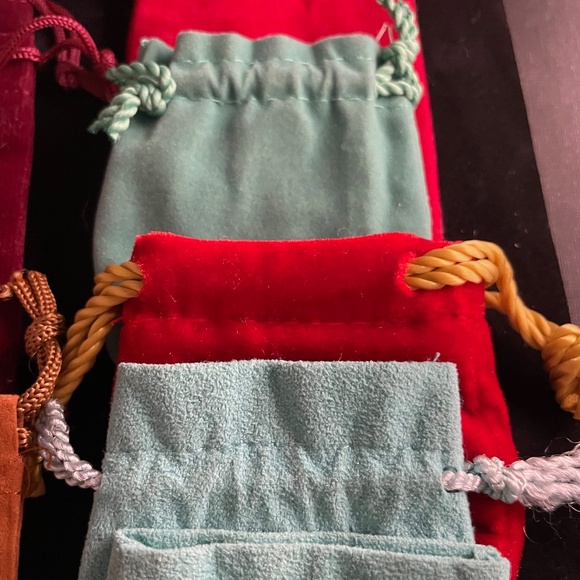 15 Velvety Drawstring Pouch 2 Tiffany & Co - Picture 10 of 14